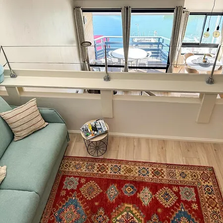 Bel à - Vue Et Port