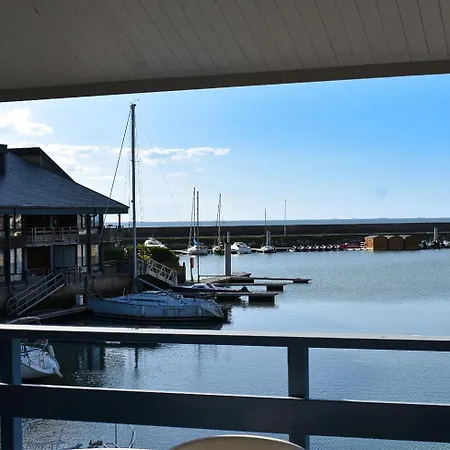 Bel à - Vue Et Port *