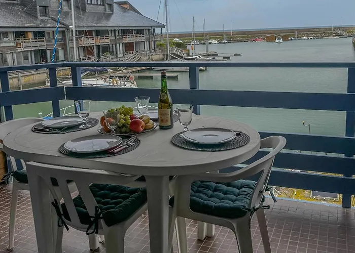 Bel à - Vue Et Port *